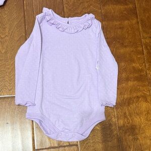 NWT Size 0-3M Garanimals Lavender Ruffle Long Sleeve Onesie